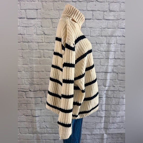 Handmade Turtleneck Pullover Sweater Cream Black Striped Oversized Cozy Casual - Picture 6 of 12